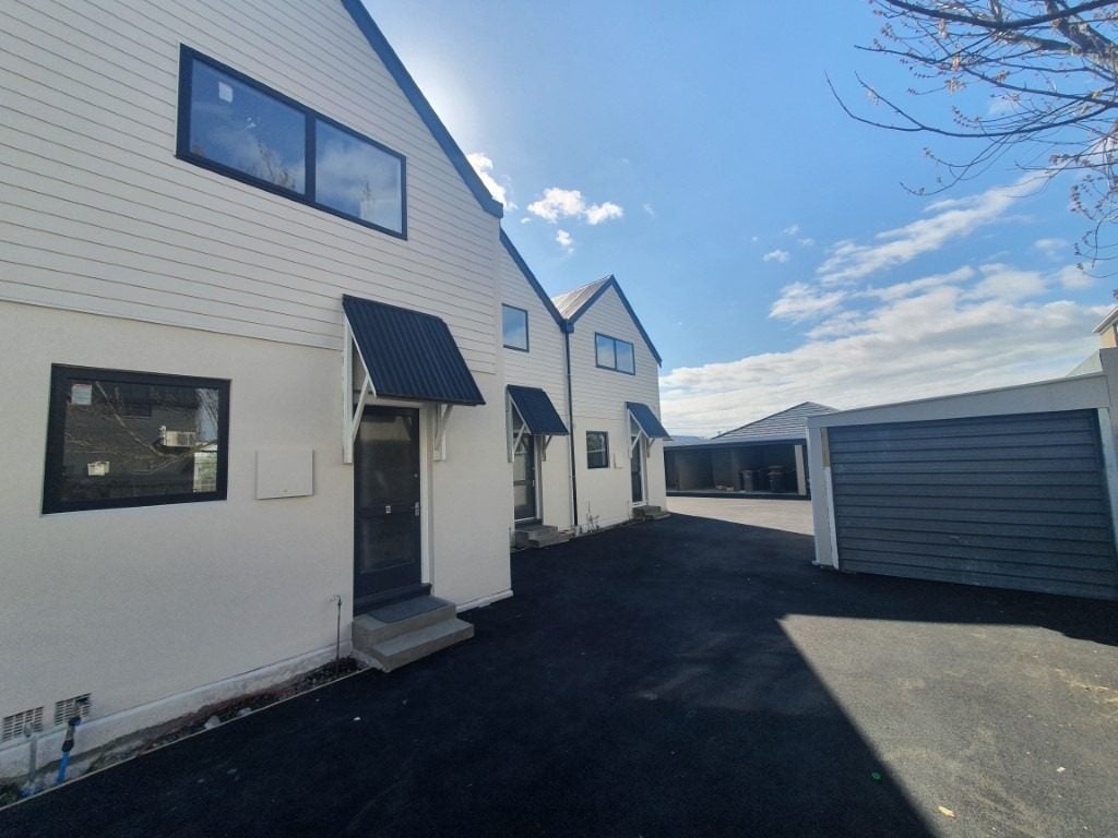 4/486 Barbadoes Street, Edgeware, Christchurch - Carousel 1