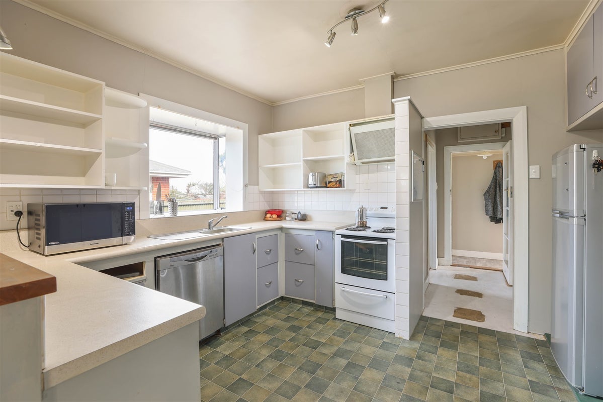 6 Porter Street, Netherby, Ashburton - Carousel 2