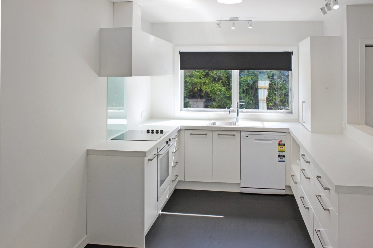 72A Springfield Road, St Albans, Christchurch - Carousel 2