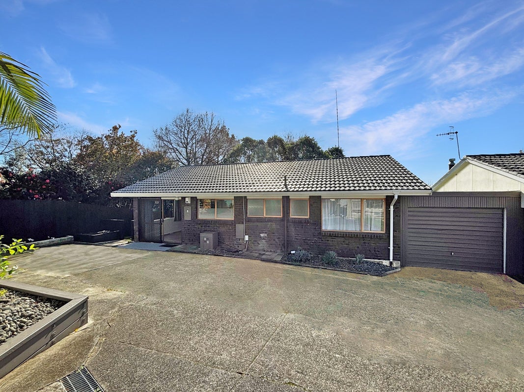 1/4A Elwood Place, Ellerslie, Auckland - Carousel 1