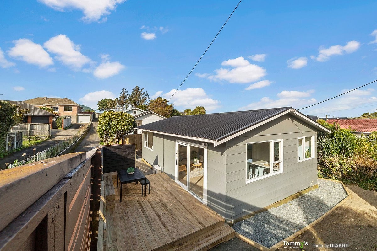 1/65 Clifford Road, Johnsonville, Wellington - Carousel 1