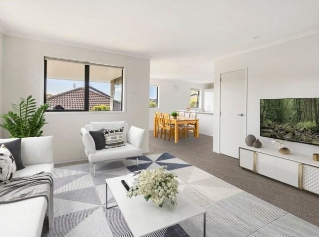 5 Caldera Crescent, Pyes Pa, Tauranga - Carousel 2
