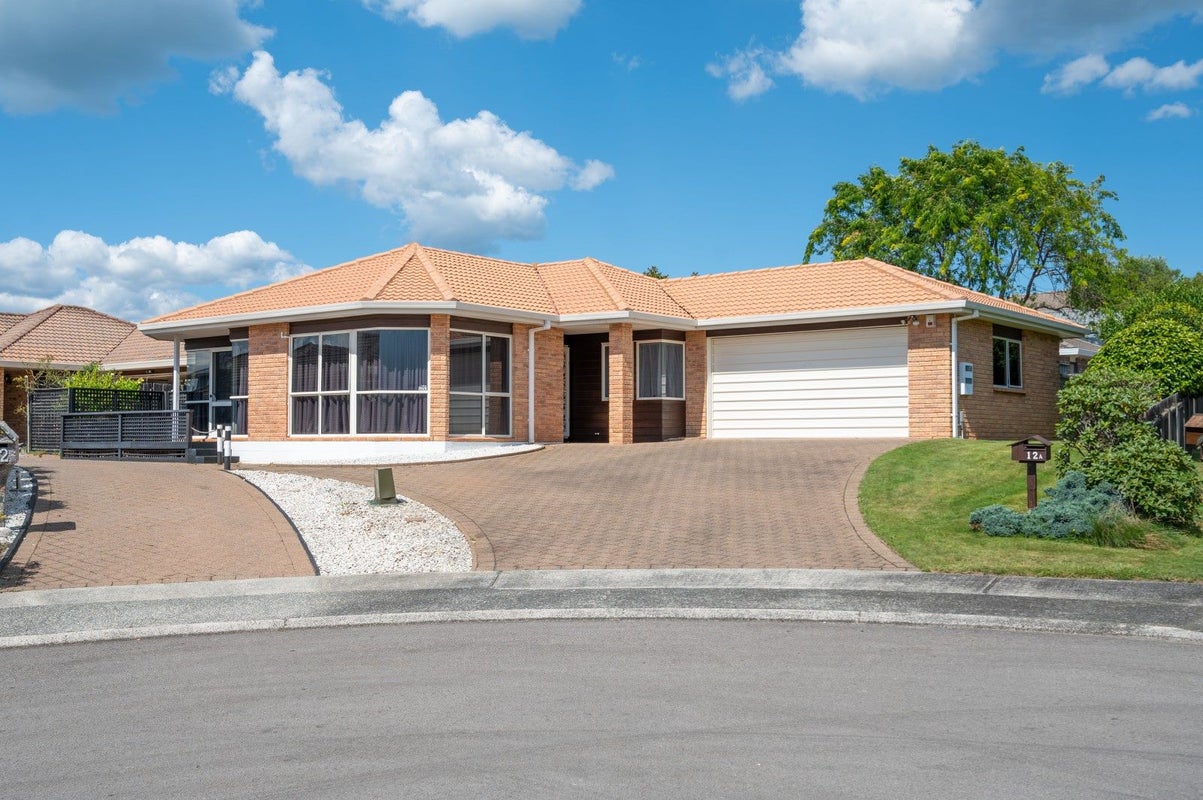 12A Frisken Place, Lynmore, Rotorua - Carousel 1