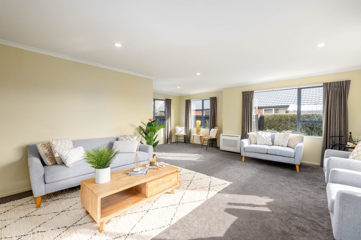 73 Kotuku Crescent, Woolston, Christchurch - Carousel 1