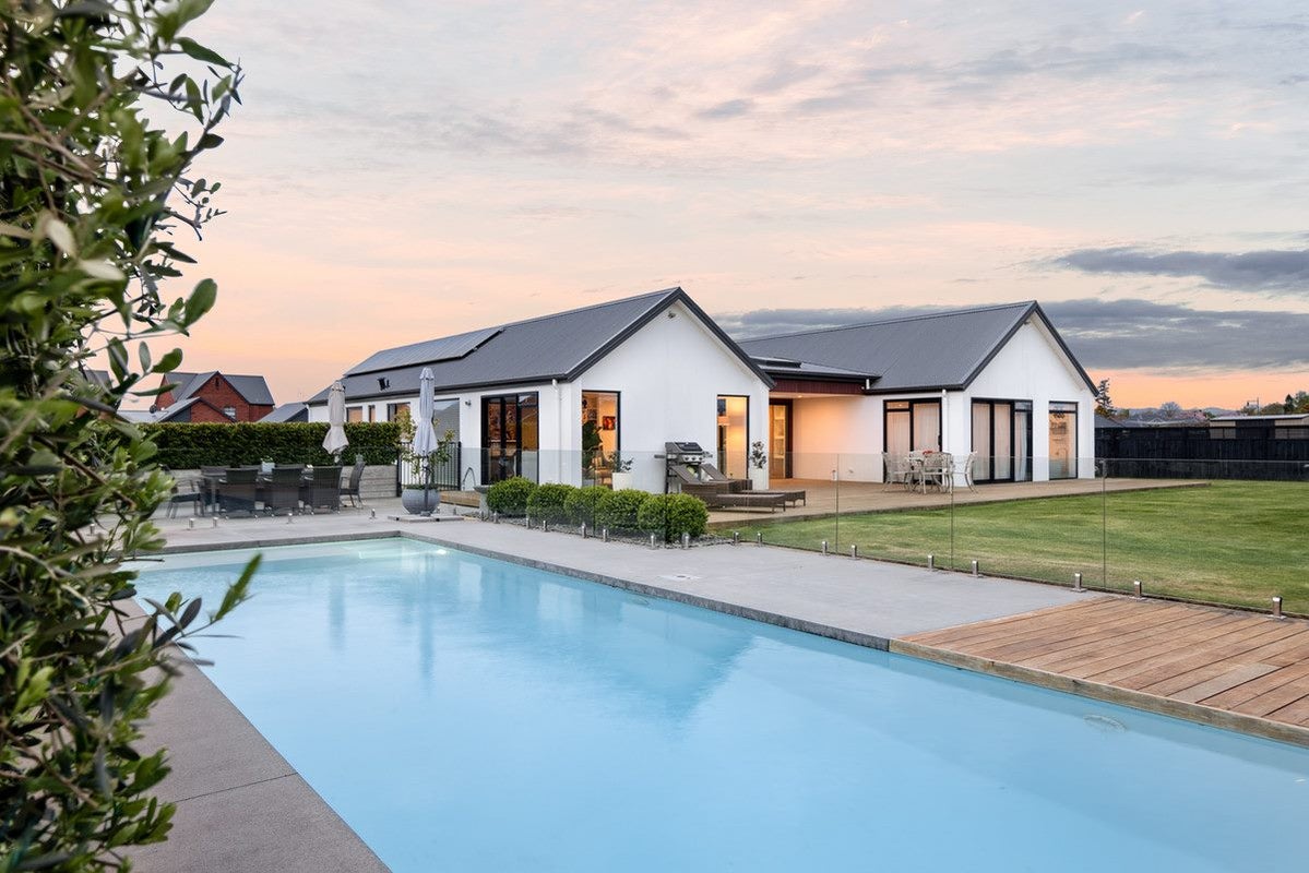 25 Jarrett Terrace, Leamington, Cambridge - Carousel 1