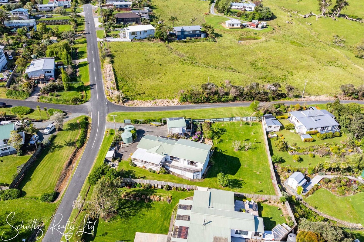 10 Oxford Street, Whakapirau, Maungaturoto - Carousel 50