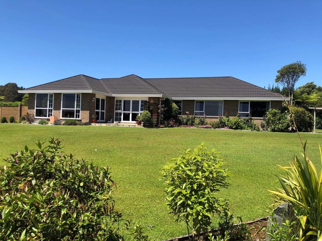 48 Pine Tree Road, Kaniere, Hokitika - Carousel 1