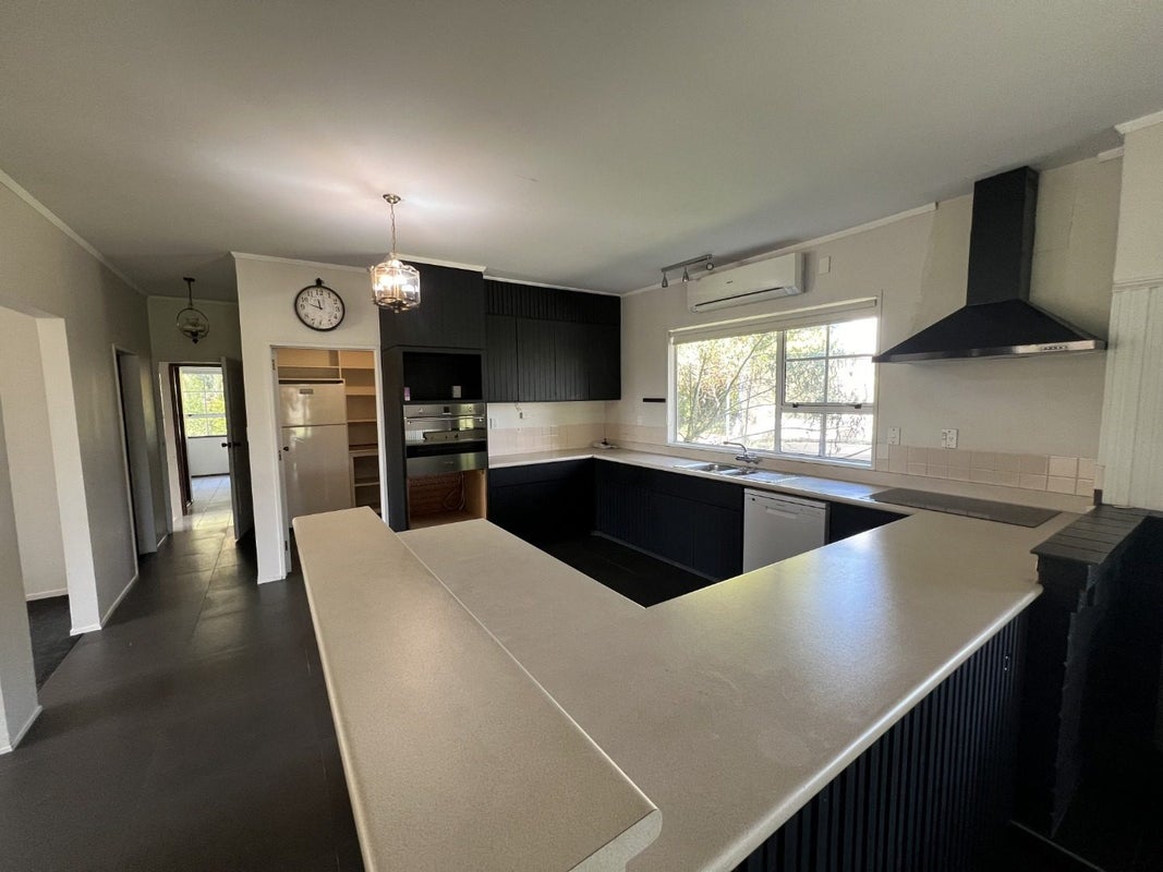 295 Wooldridge Road, Harewood, Christchurch - Carousel 2