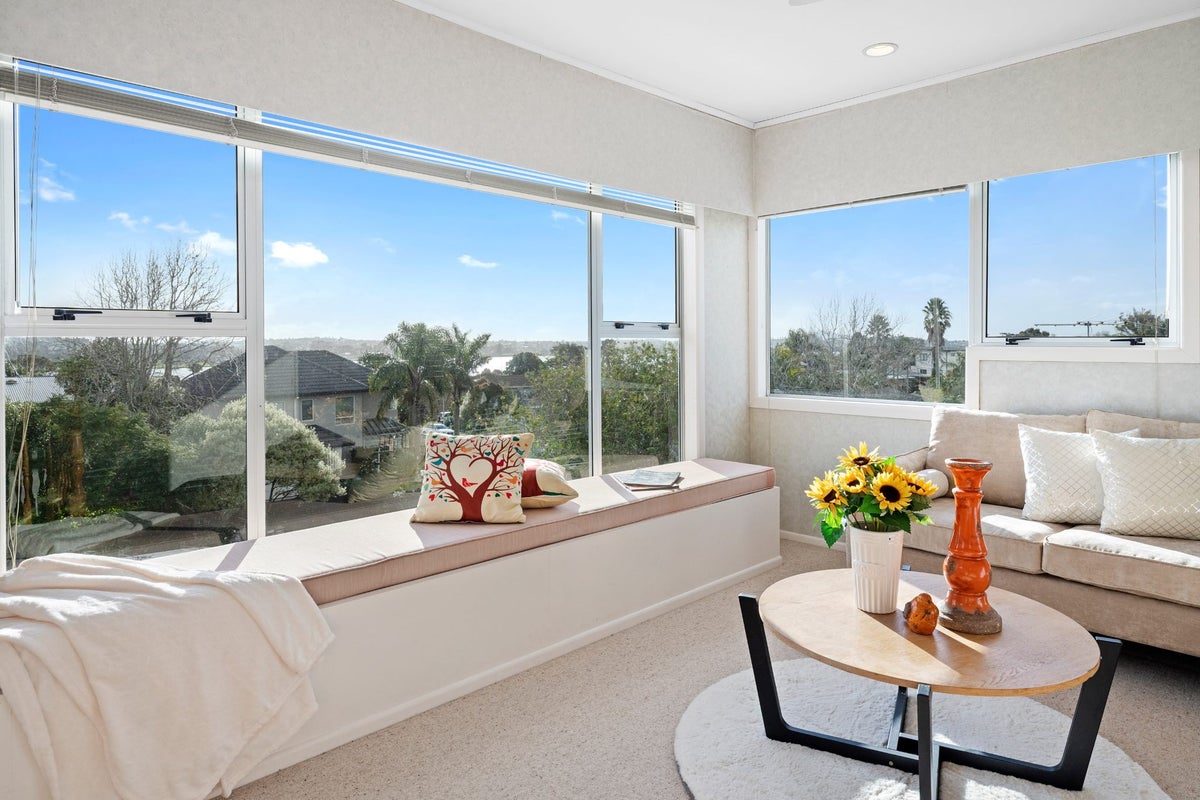 4 The Anchorage, Sunnyhills, Auckland - Carousel 1