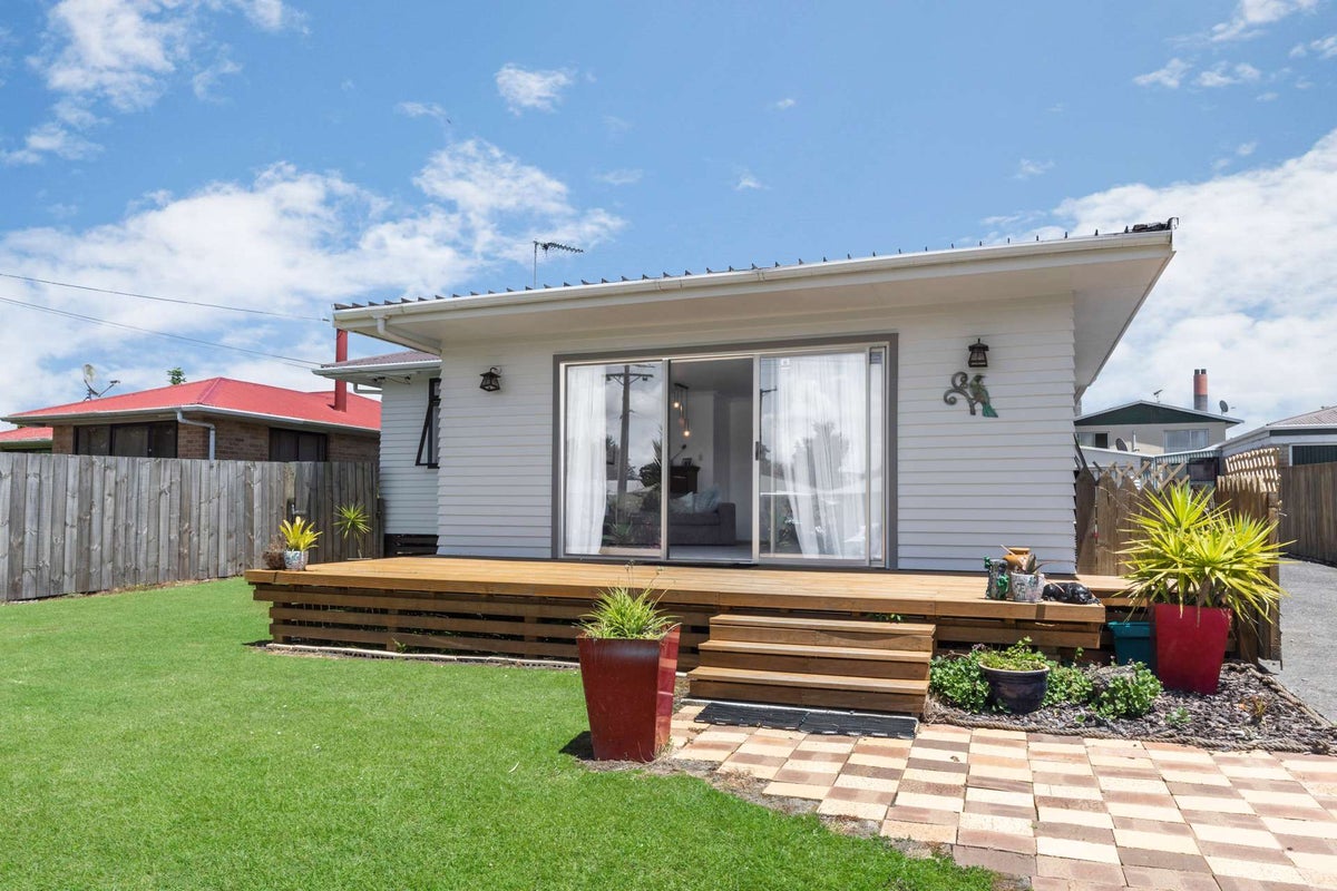 13 Bailey Street, Huntly, Huntly - Carousel 2