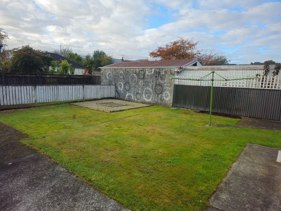 36 Gibbons Street, Upper Hutt Central, Upper Hutt - Carousel 15