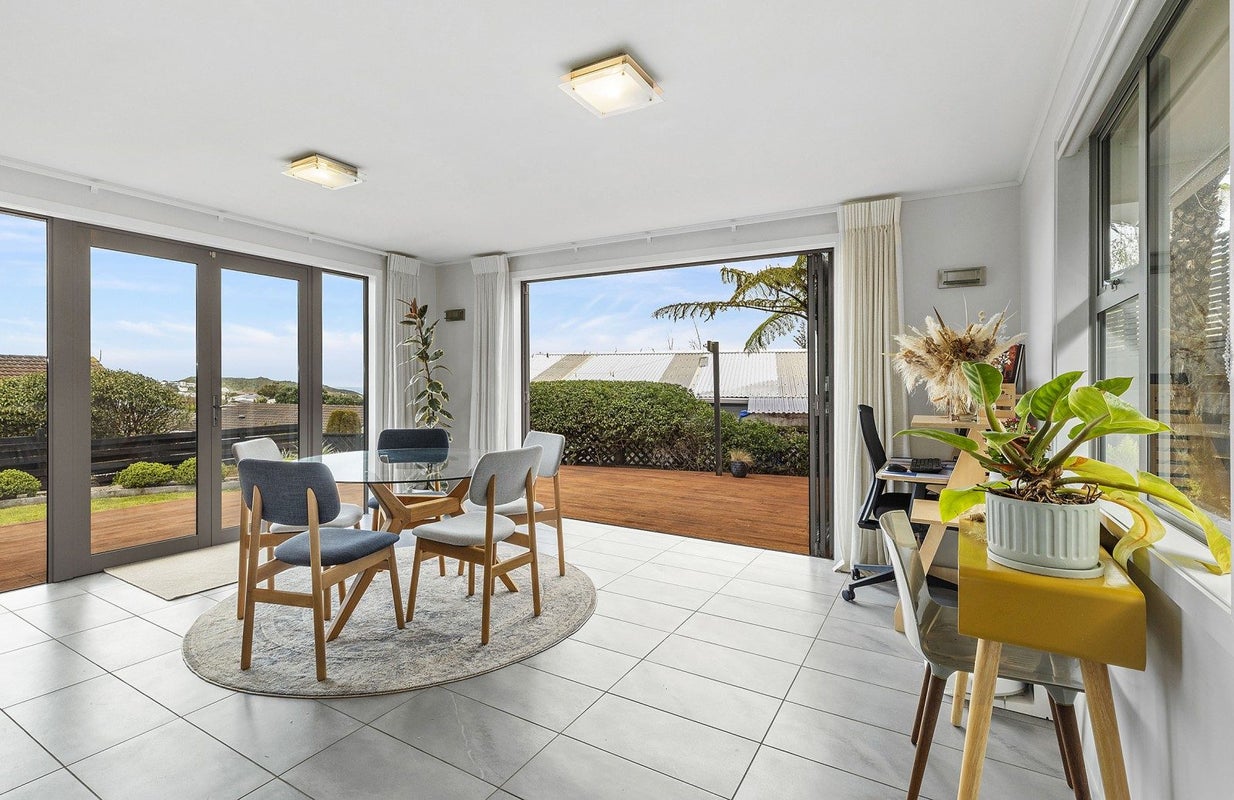 244 Mitchell Street, Brooklyn, Wellington, Wellington - Carousel 2