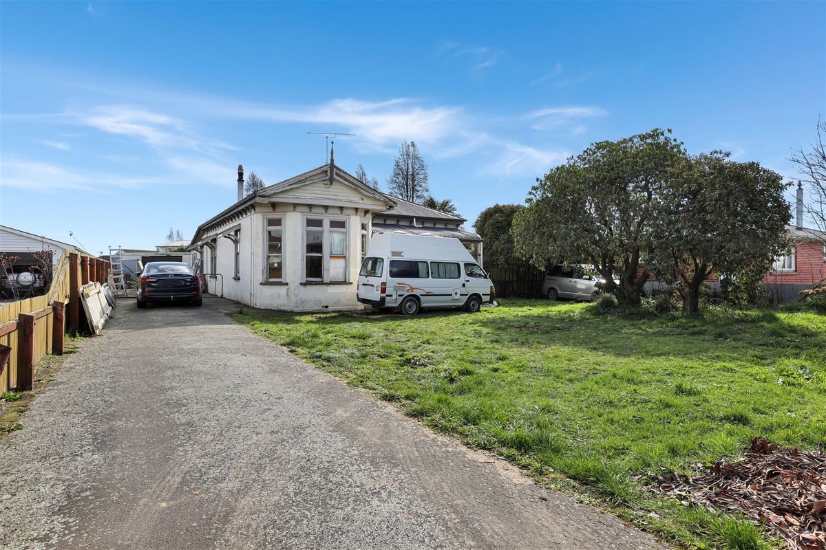 55 Bridge Street, Netherby, Ashburton - Carousel 1