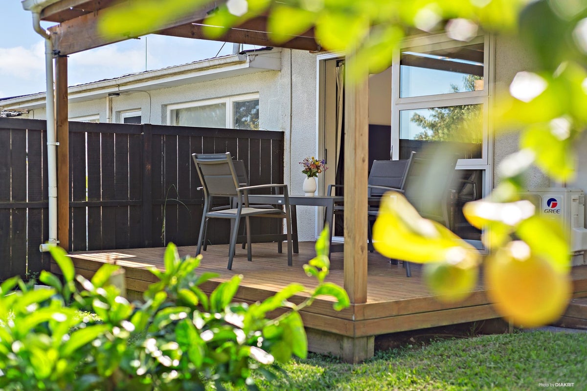4/27 Margan Avenue, New Lynn, Auckland - Carousel 1