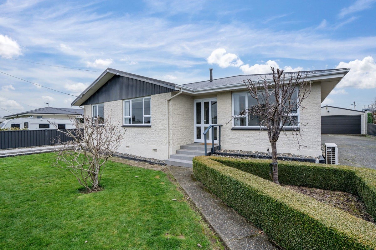90 Ross Street, Grasmere, Invercargill - Carousel 21