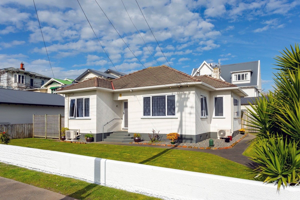 53 Bell Street, Whanganui, Whanganui - Carousel 21