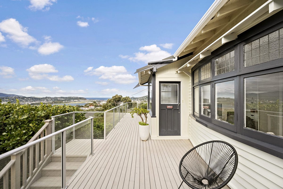 64 Roseneath Terrace, Roseneath, Wellington - Carousel 2