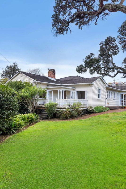 35 Waiatarua Road, Remuera, Auckland - Carousel 2
