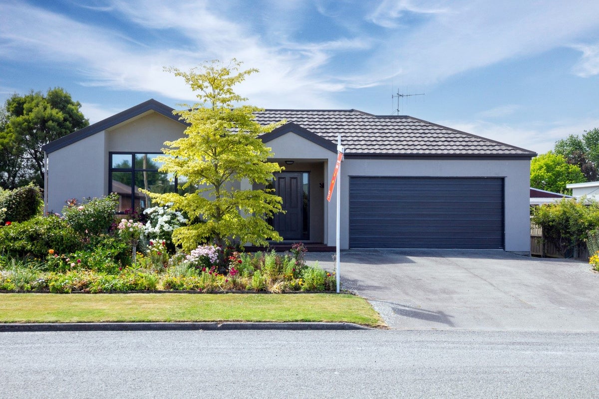 16 Seddon Street, Temuka, Timaru - Carousel 2