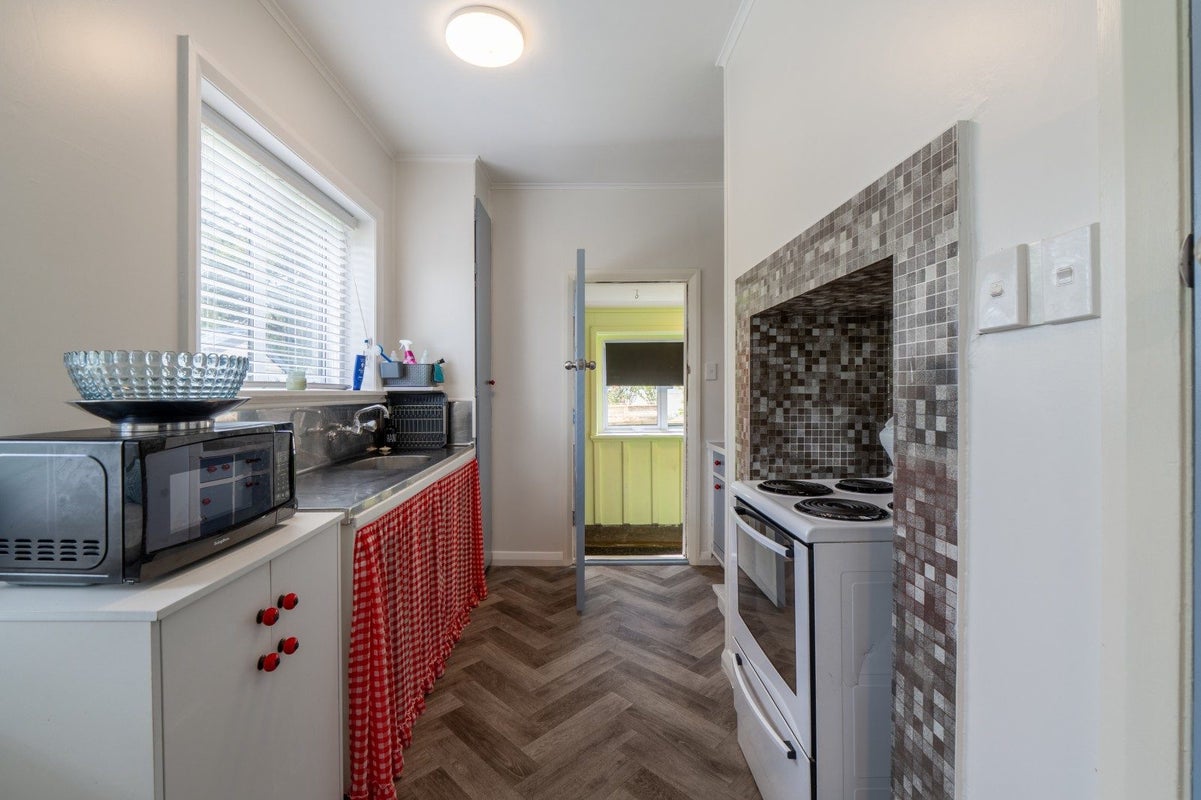 378 Tweed Street, Georgetown, Invercargill - Carousel 2