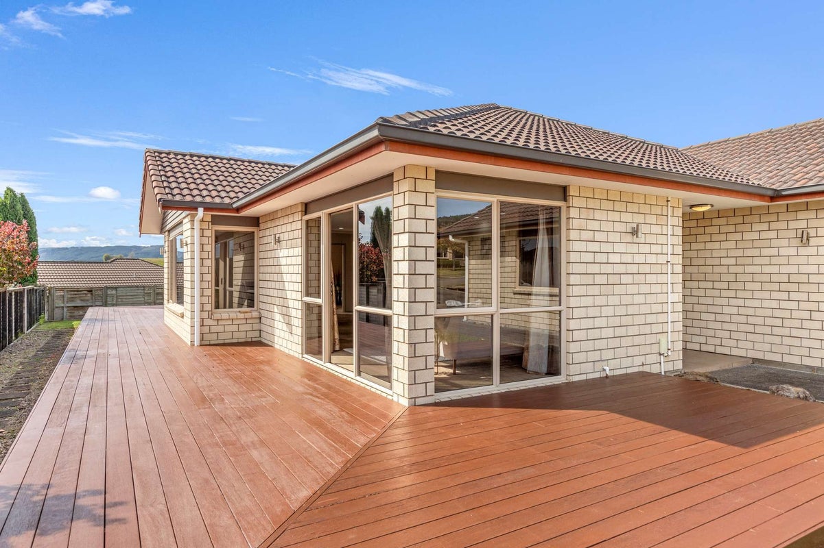 3 Devoy Drive, Owhata, Rotorua - Carousel 2