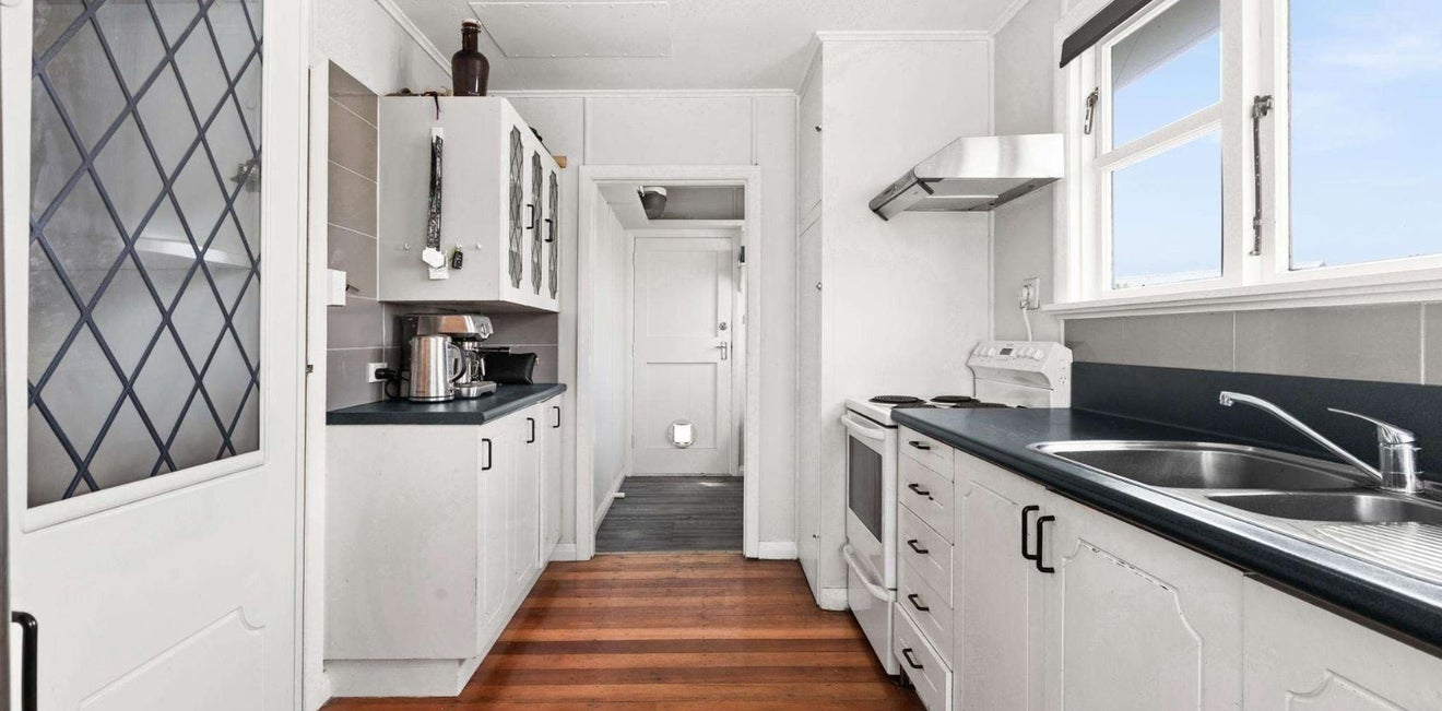 2A Savage Crescent, Marewa, Napier - Carousel 2