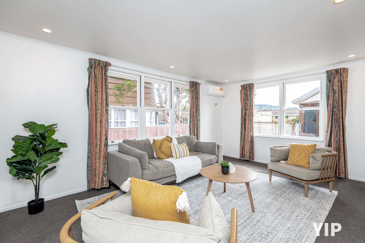 1/55 Gordon Street, Avalon, Lower Hutt - Carousel 1