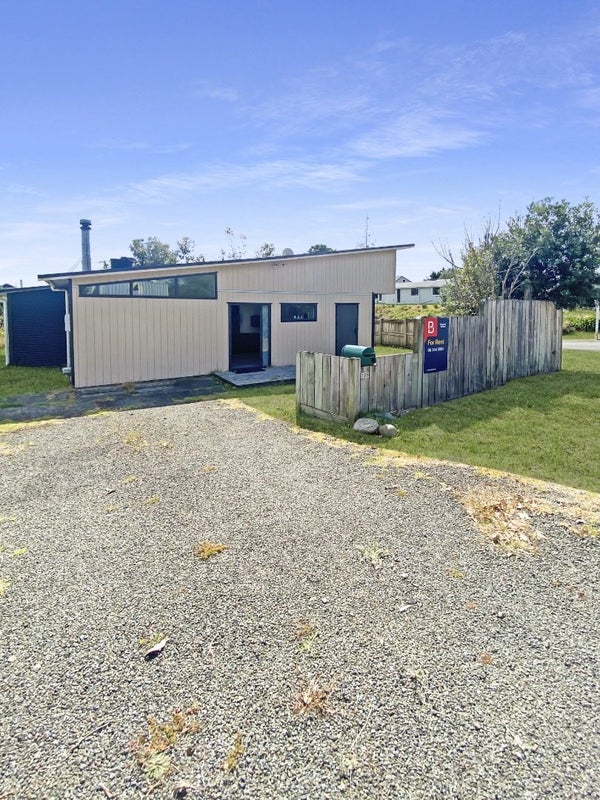 155 Kahukura Avenue, Waitarere Beach, Levin - Carousel 1