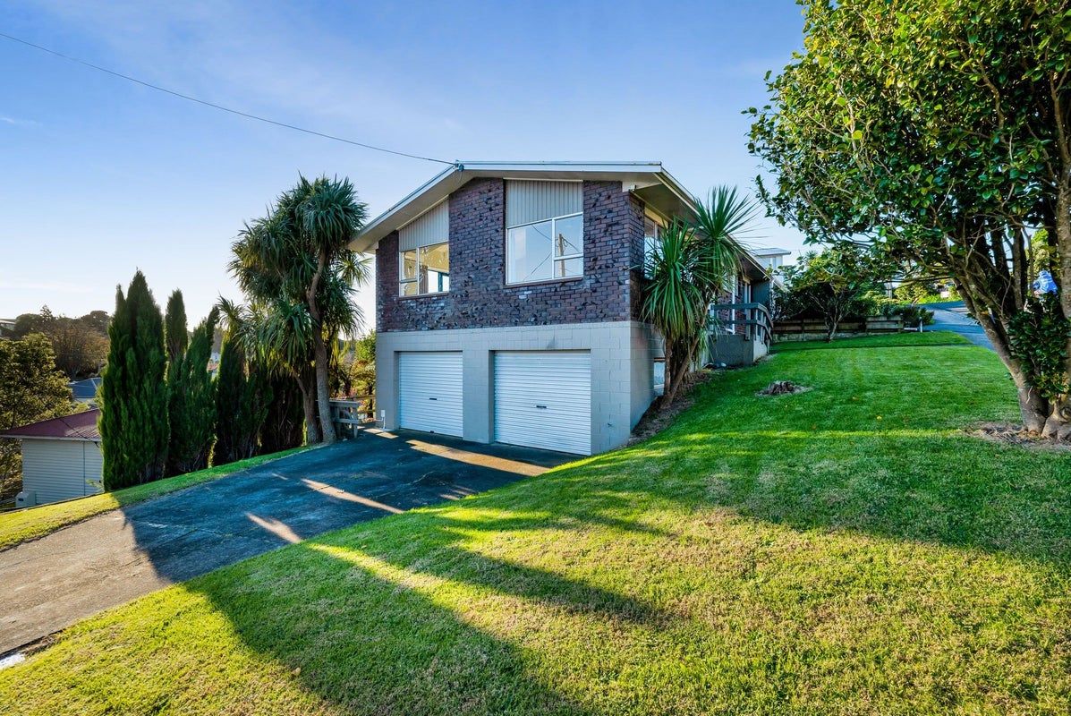 92 David Street, Lynmouth, New Plymouth - Carousel 1