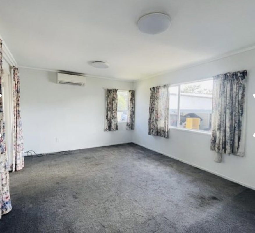 72 Howard Hunter Avenue, Saint Johns, Auckland - Carousel 2