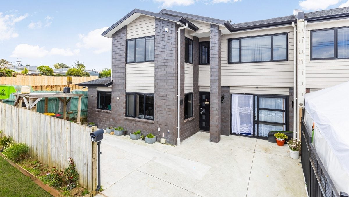 43A Thompson Terrace, Manurewa, Auckland - Carousel 1