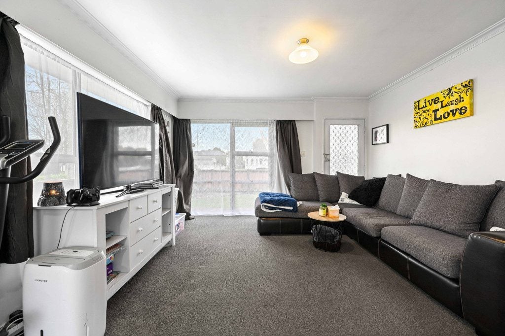 167A Galloway Street, Hamilton East, Hamilton - Carousel 2