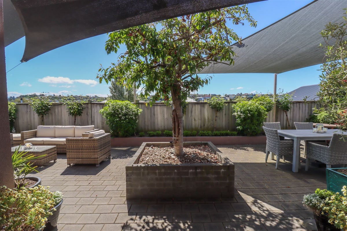 35 Ashbury Avenue, Waimataitai, Timaru - Carousel 1