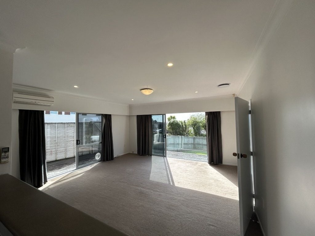 318 Otumoetai Road, Otumoetai, Tauranga, Bay Of Plenty - Carousel 2