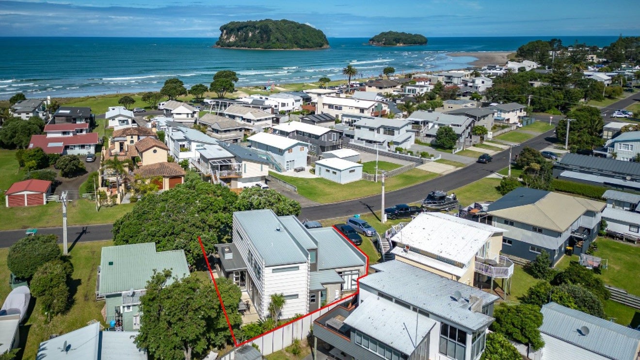 217B Beverley Terrace, Whangamata - Carousel 2