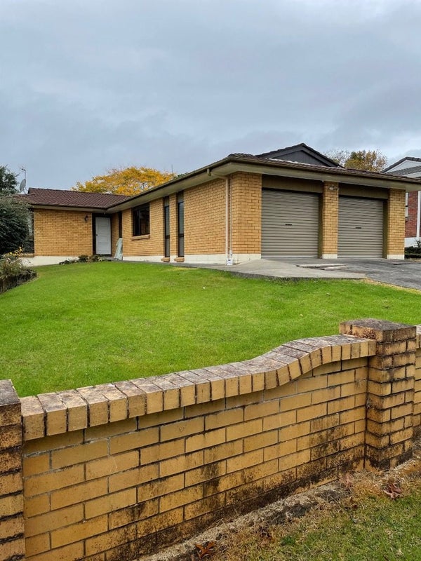 33 Cromdale Avenue, Highland Park, Auckland - Carousel 2