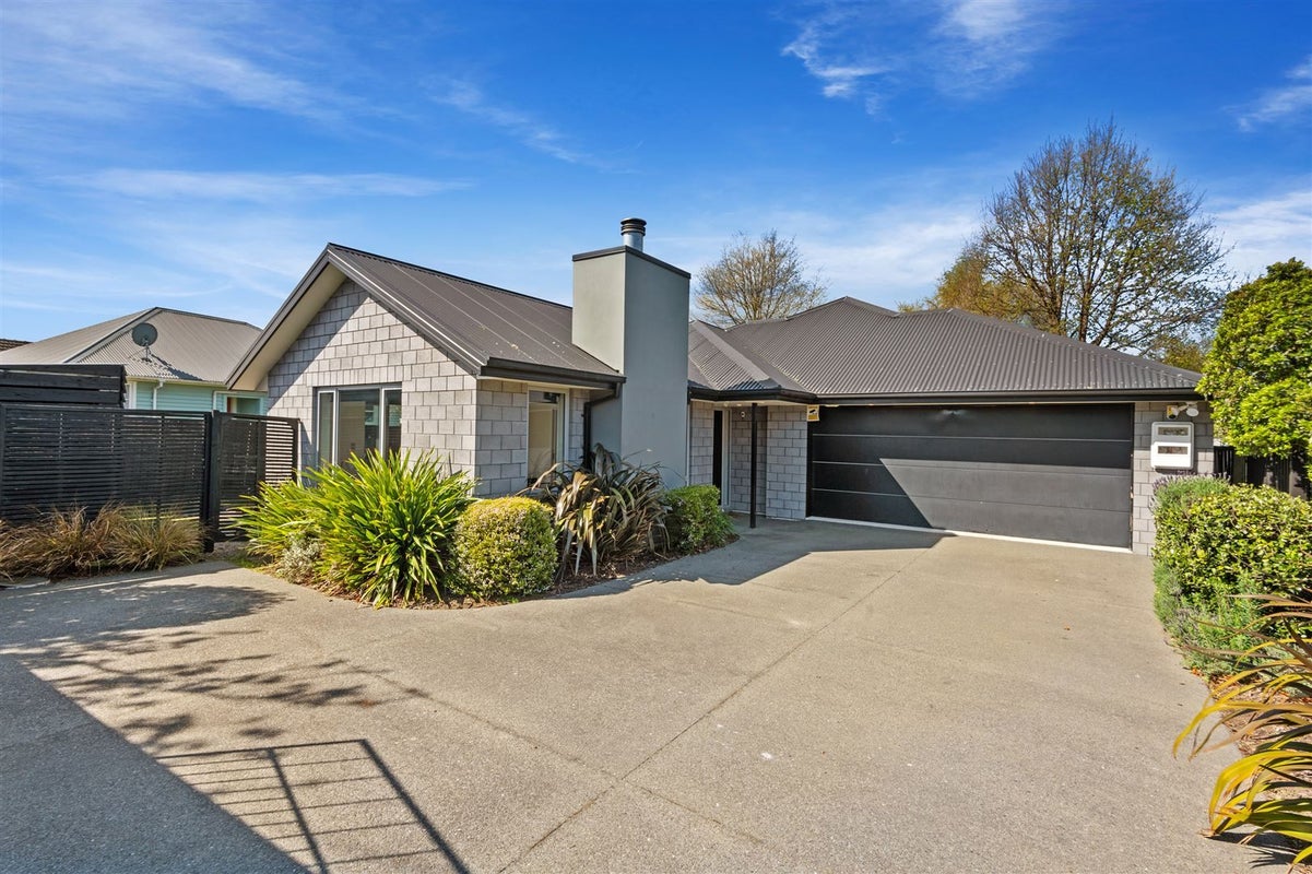 18 Bateman Avenue, Bryndwr, Christchurch - Carousel 2