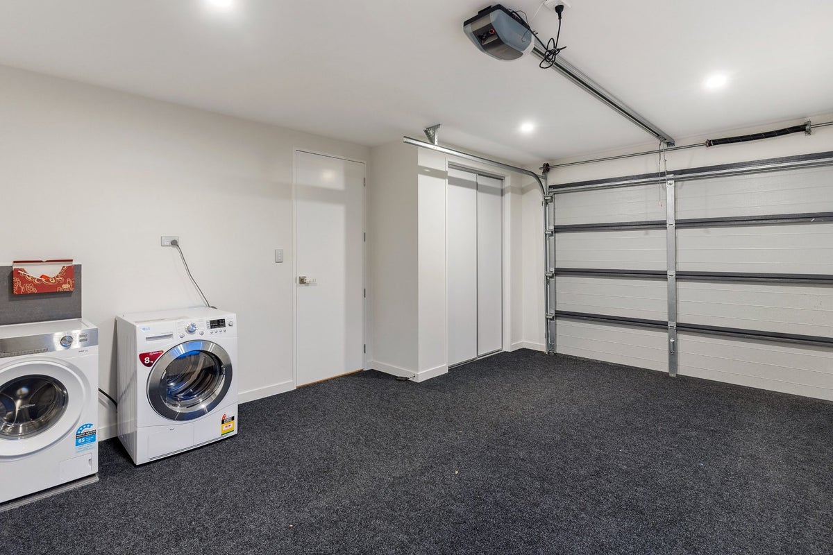 9B Lydia Avenue, Northcote, Auckland - Carousel 24