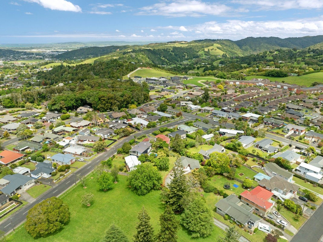 28 Tuhangi Street, Kamo, Whangarei - Carousel 34