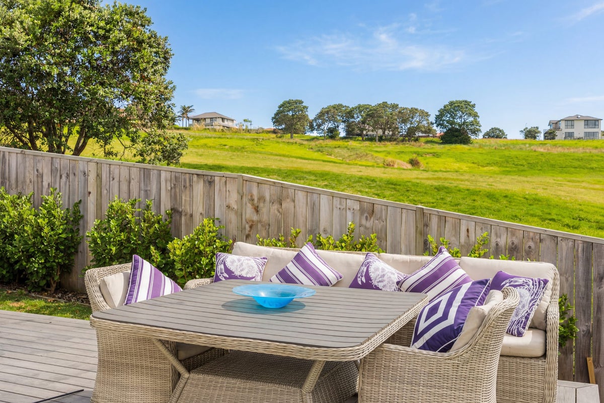 6 Whale Bay Rise, Gulf Harbour, Whangaparaoa - Carousel 2