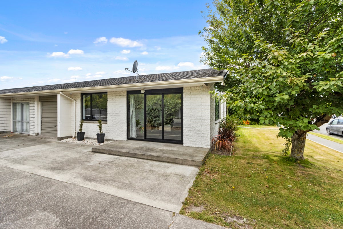 1/441 Armagh Street, Linwood, Christchurch - Carousel 1
