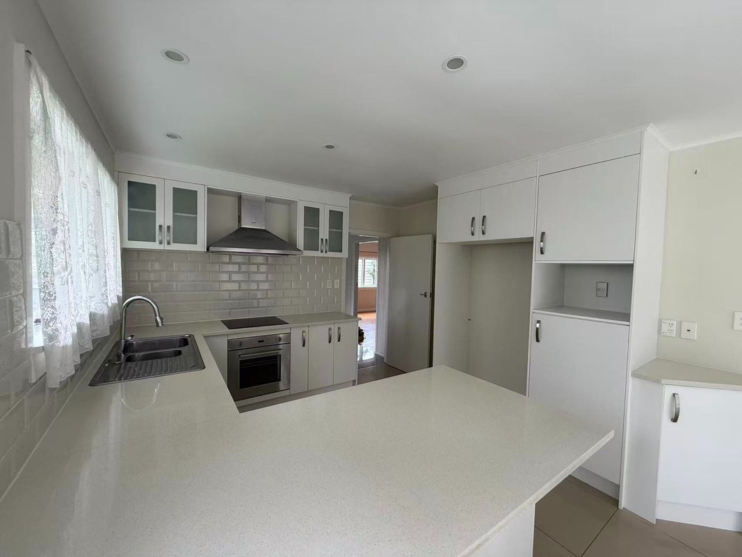 14 Carrick Place, Mount Eden, Auckland - Carousel 2