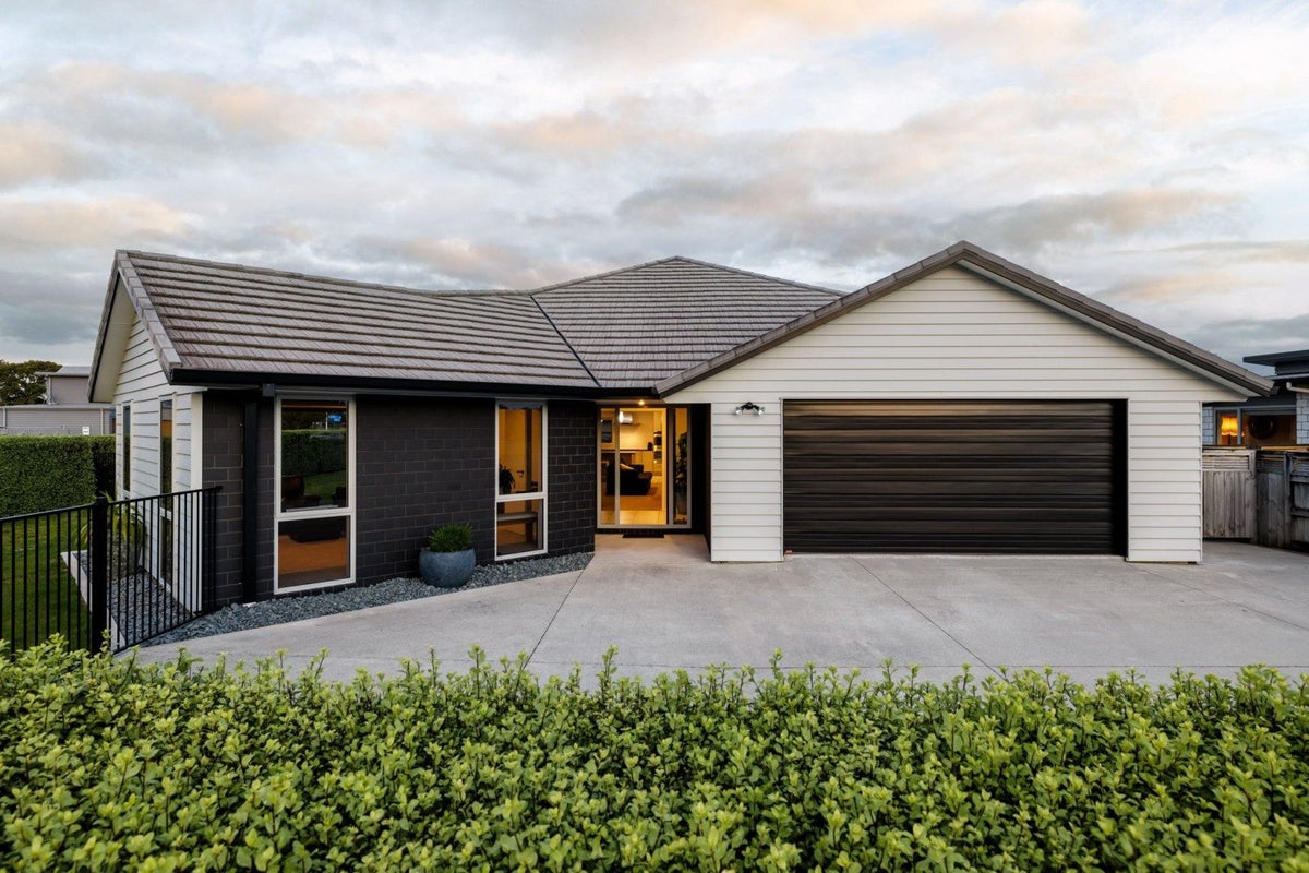 45 Plescher Crescent, Leamington, Cambridge - Carousel 1