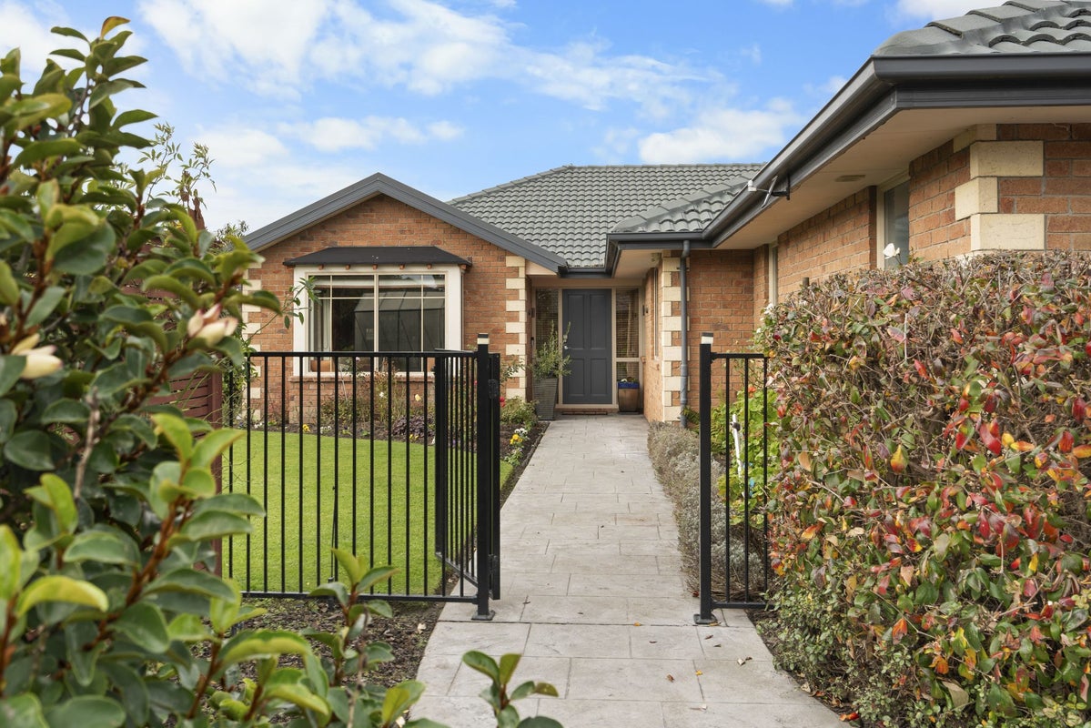 28 Pewter Place, Northwood, Christchurch - Carousel 2