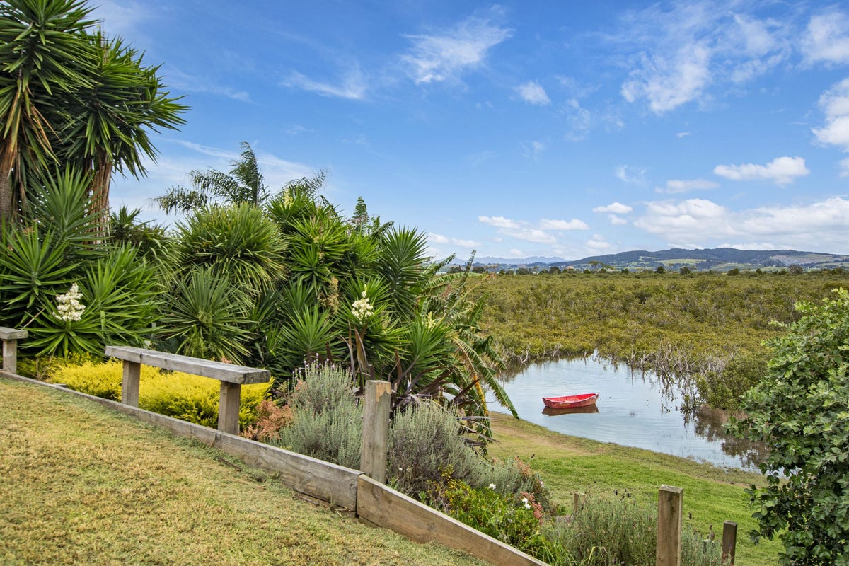 56 Raumati Crescent, Onerahi, Whangarei - Carousel 2