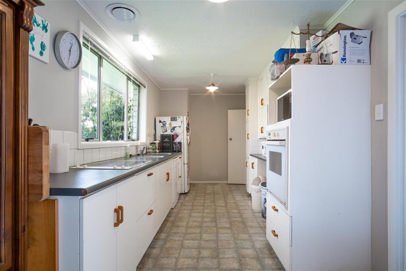 4 Saint Ives Street, Harewood, Christchurch - Carousel 2