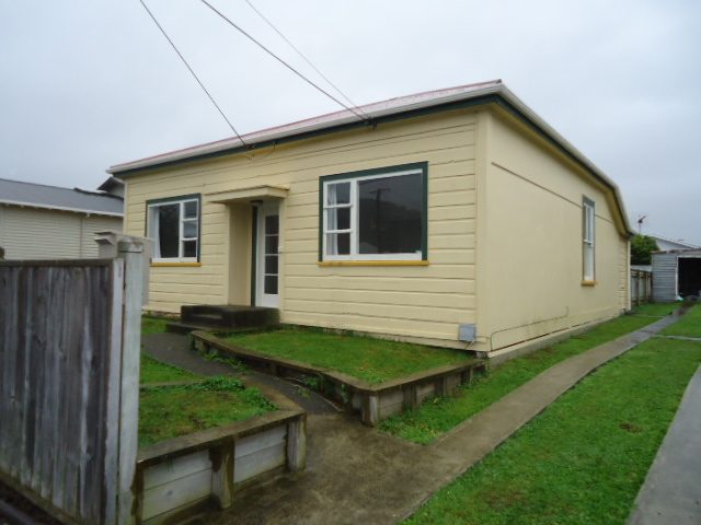 20 Fitzherbert Street, Alicetown, Lower Hutt - Carousel 1