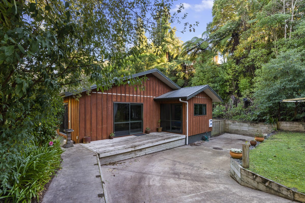 59 Summit Road, Lake Okareka, Rotorua - Carousel 1