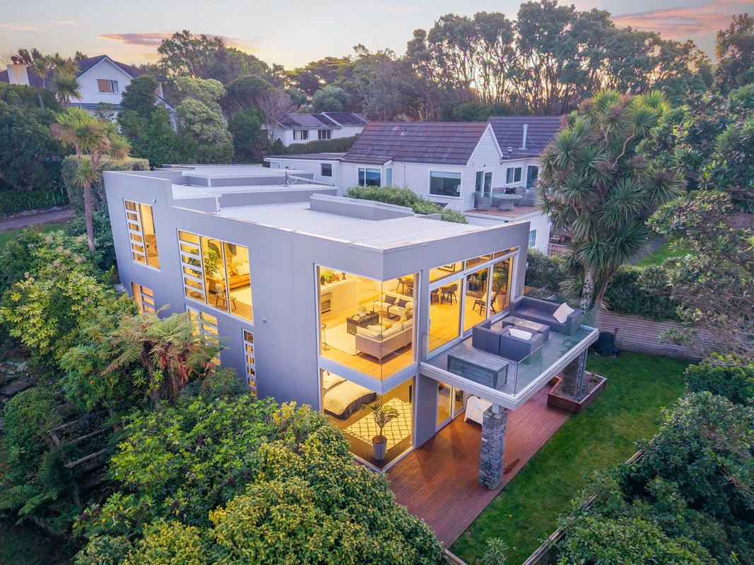 21A Jubilee Road, Khandallah, Wellington - Carousel 2