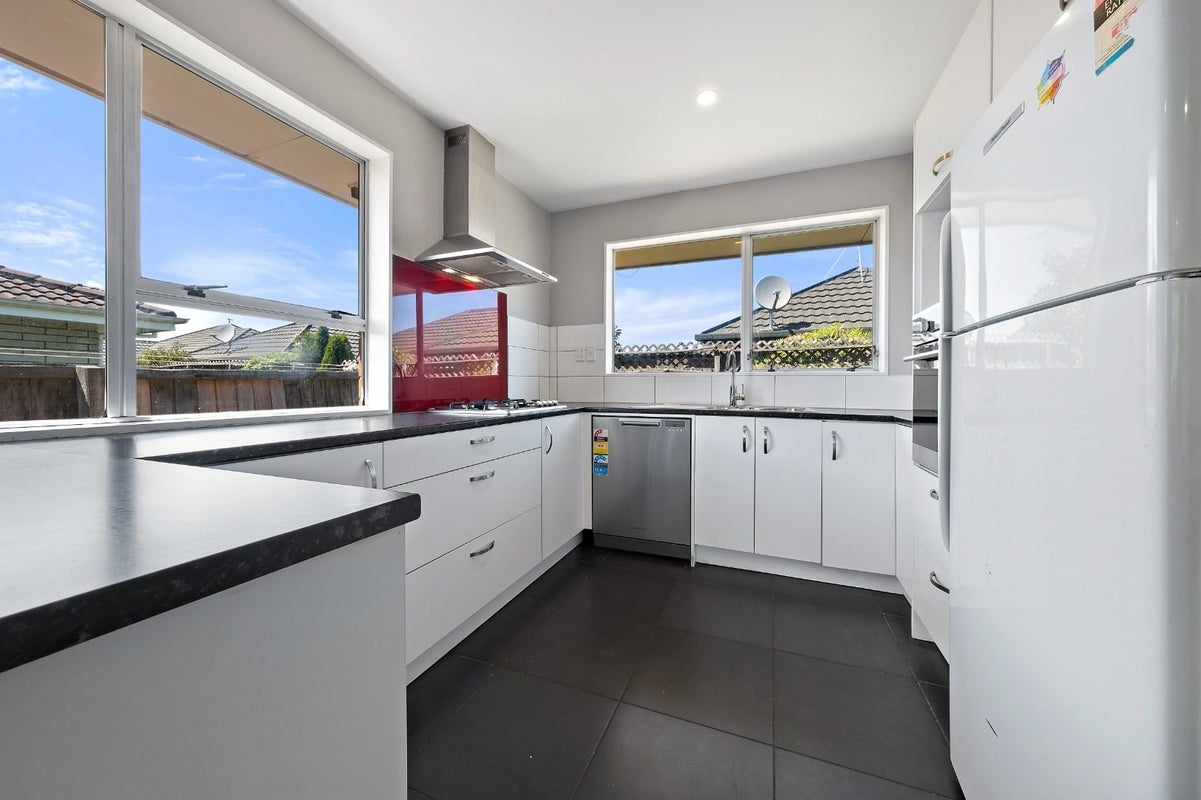 1/63B Waimairi Road, Upper Riccarton, Christchurch - Carousel 1